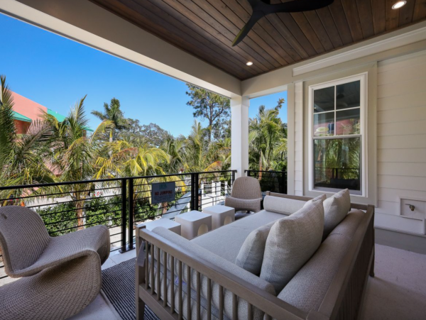 Lido Key Ten Bedroom Steps to  Beach Luxury Rental Walk to St. Armands Circle WOW!